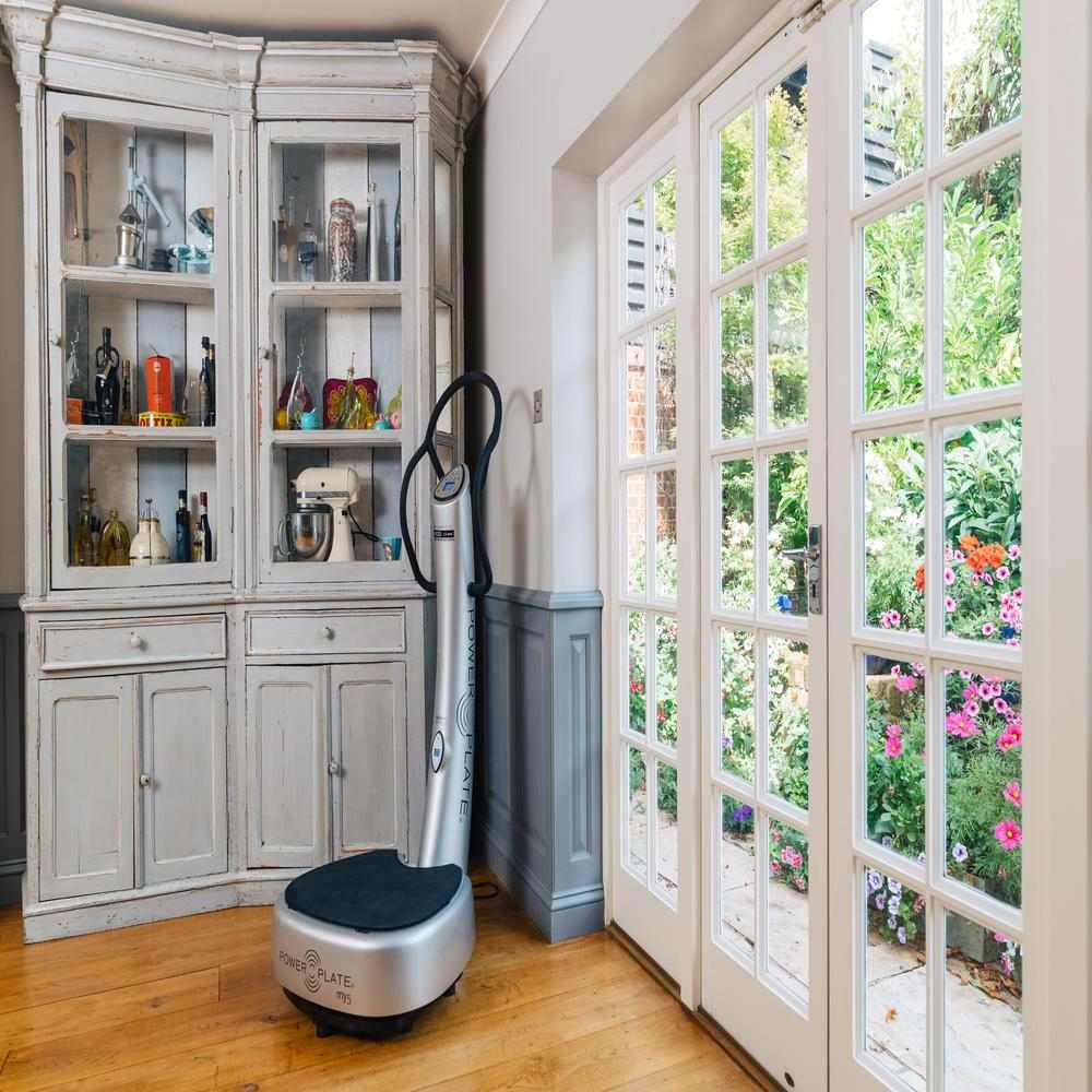 PowerPlate My 5 - Discontinued PowerPlate Advanced Flexibility; Powerplates power-plate-my5-3_1