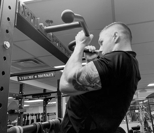 XM Fitness Deluxe Chin Up Bar XM Fitness J-hooks, dip attachments, etc xmfitness-deluxe-chinup-bar-demo